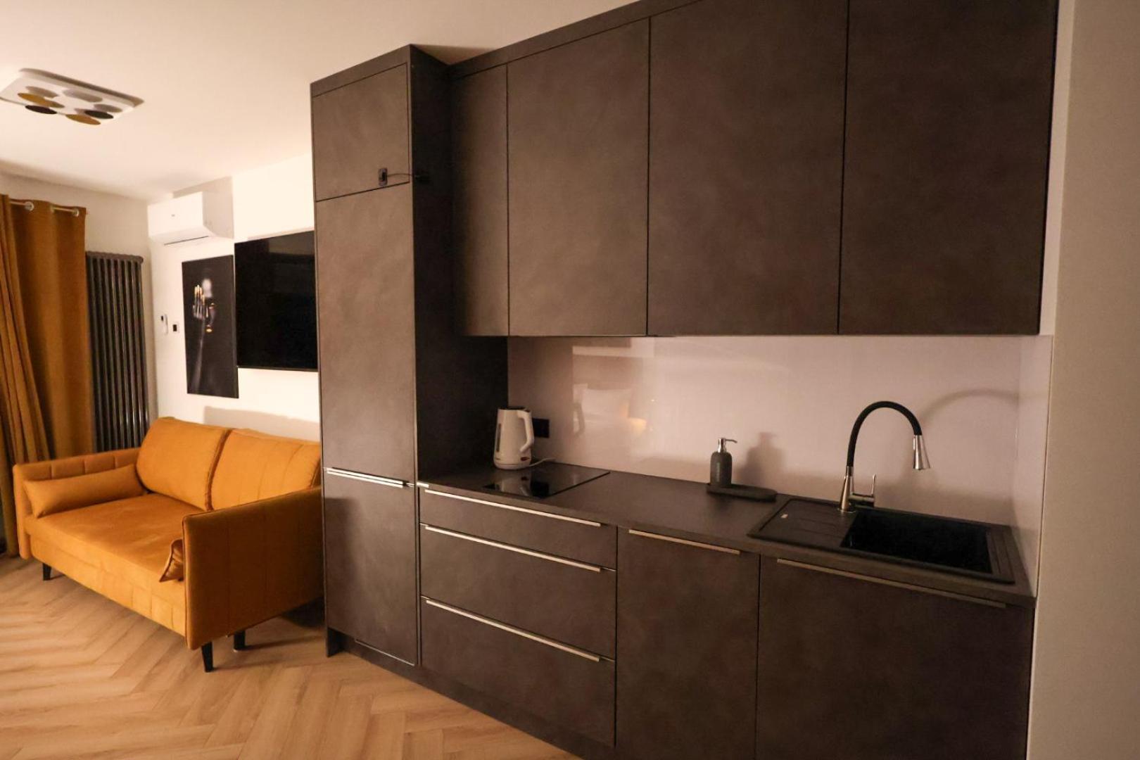 Premium Studio Klobucka Airport 바르샤바 외부 사진